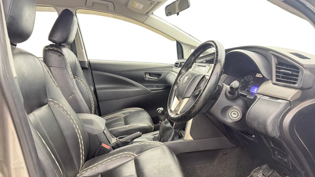View Toyota Innova Crysta Image 27 Used Toyota Innova Crysta Image 27