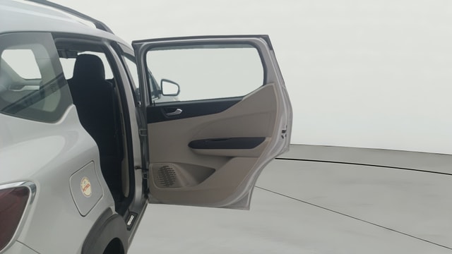 View Renault Triber Image 5 Used Renault Triber Image 5