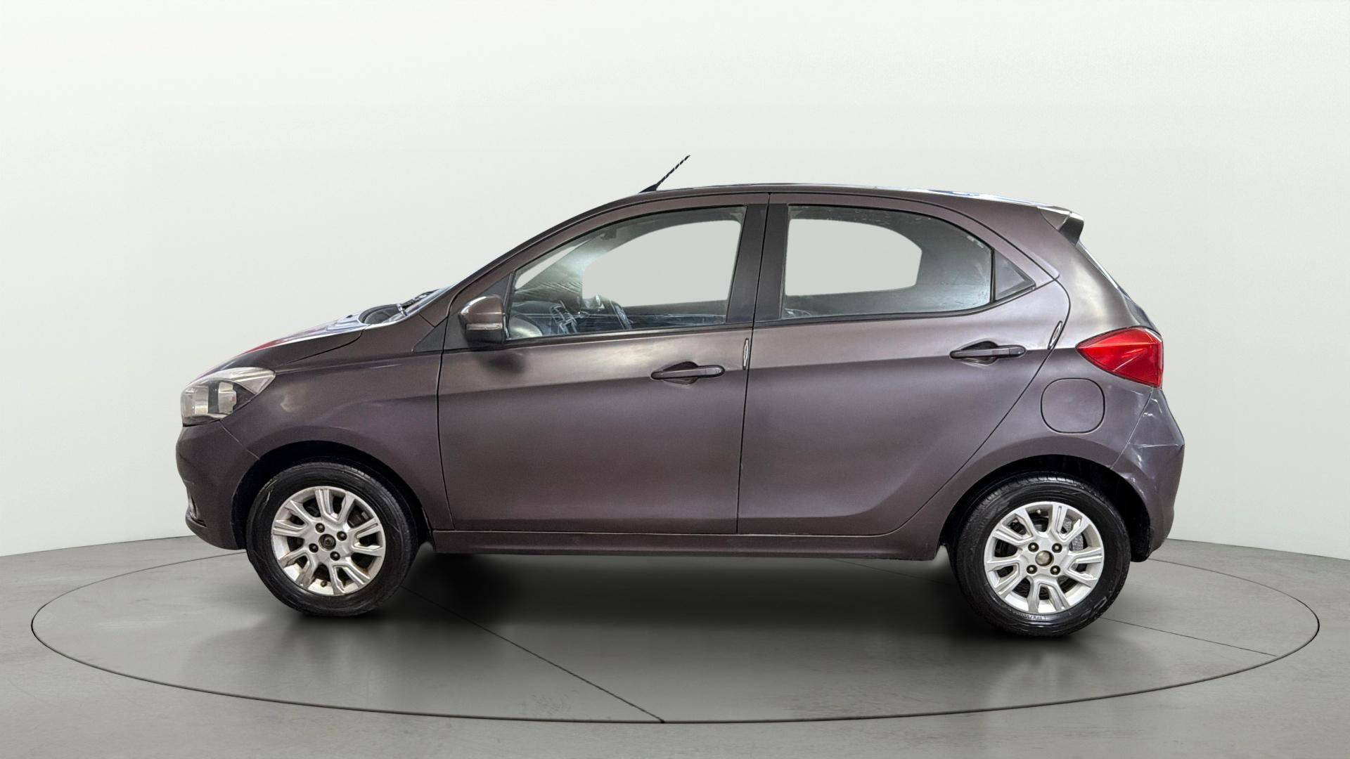 View 2017 Tata Tiago Revotorq XB Image 26 Used 2017 Tata Tiago Revotorq XB Image 26