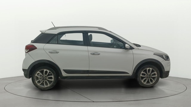 View Hyundai i20 Active Image 28 Used Hyundai i20 Active Image 28