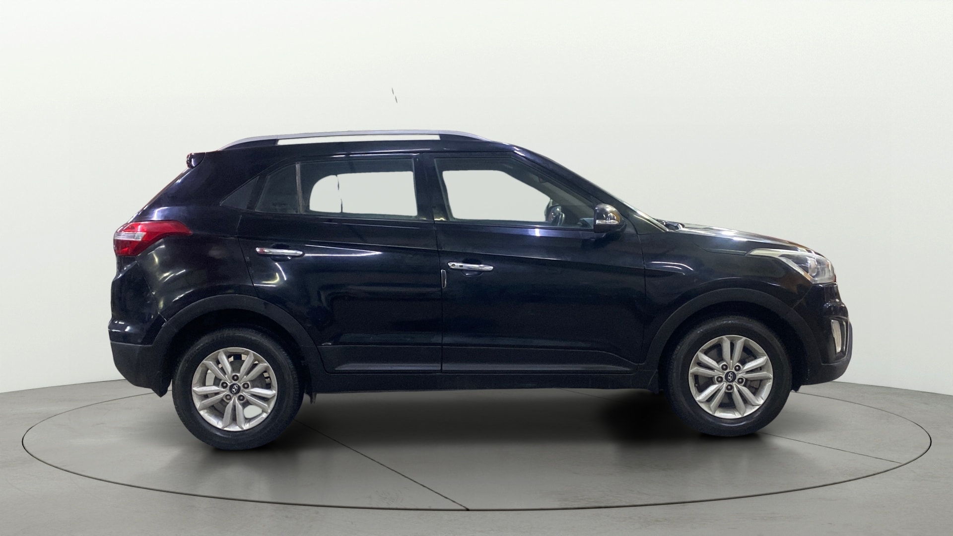View 2016 Hyundai Creta SX 1.6 Petrol Image 8 Used 2016 Hyundai Creta SX 1.6 Petrol Image 8