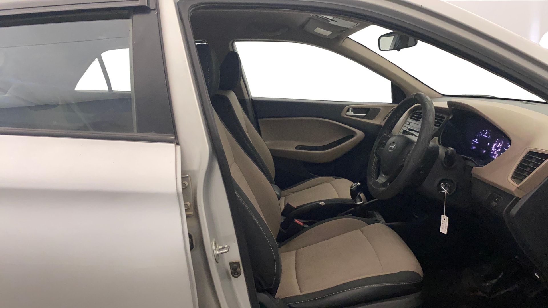 View 2017 Hyundai Elite i20 Magna 1.4 CRDI Image 17 Used 2017 Hyundai Elite i20 Magna 1.4 CRDI Image 17