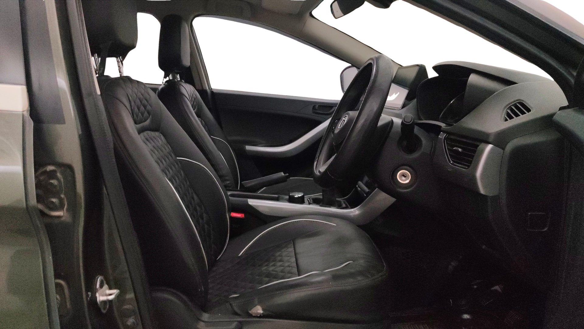 View 2022 Tata Nexon Revotron XE Image 26 Used 2022 Tata Nexon Revotron XE Image 26