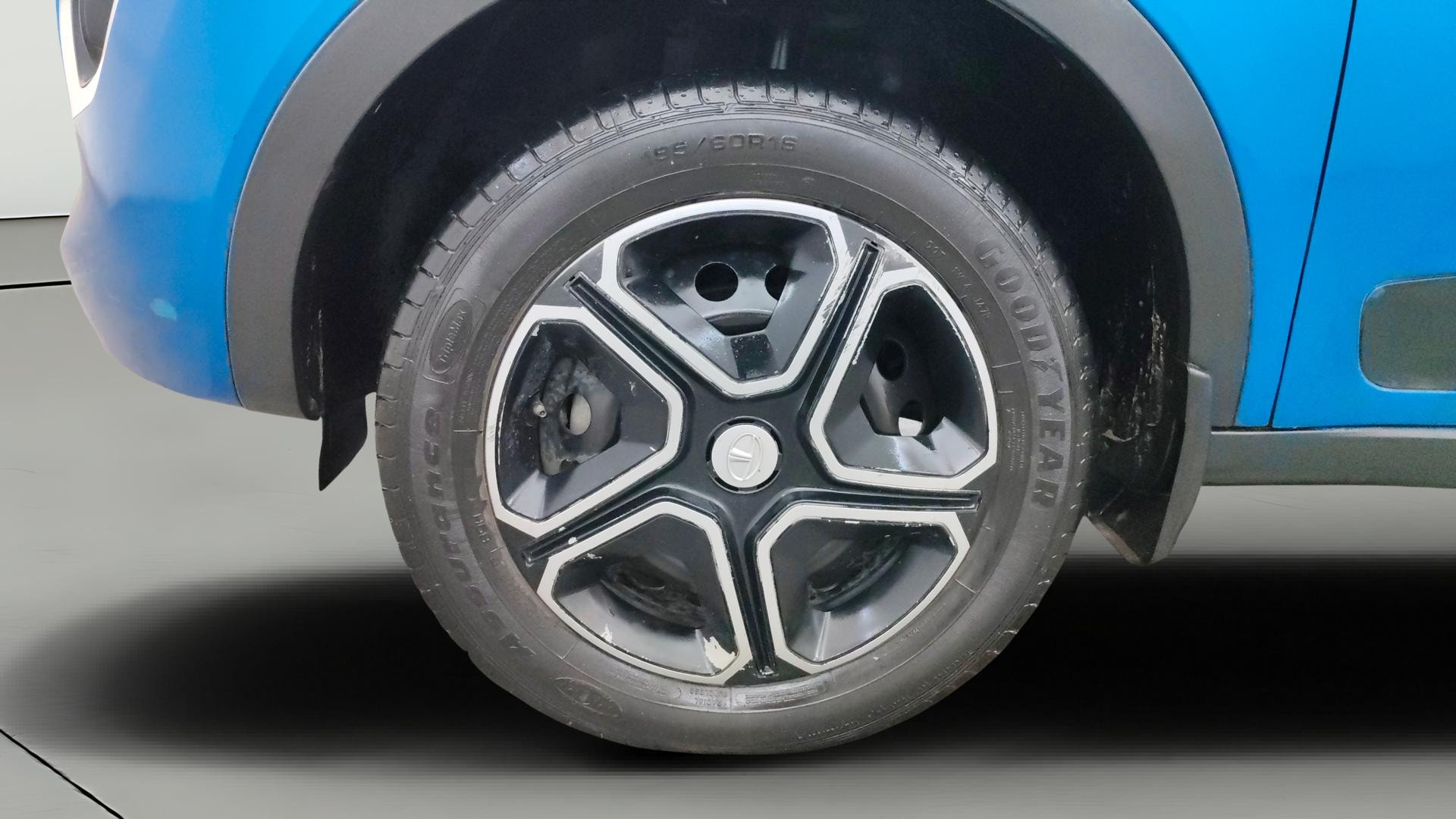 View 2020 Tata Nexon Revotron XM Image 28 Used 2020 Tata Nexon Revotron XM Image 28