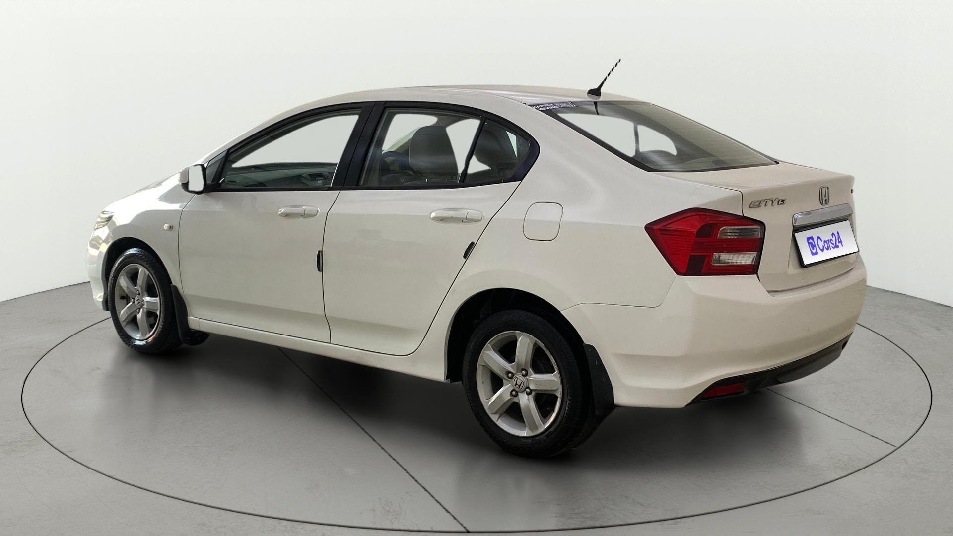 View 2013 Honda City ZX MT Diesel Anniversary Edition Image 2 Used 2013 Honda City ZX MT Diesel Anniversary Edition Image 2