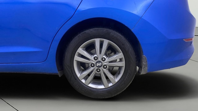 View Hyundai Elantra Image 12 Used Hyundai Elantra Image 12