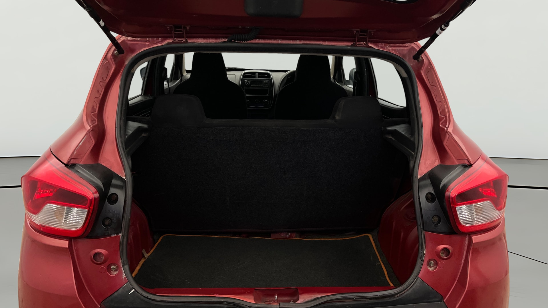 View 2016 Renault Kwid RXL Image 37 Used 2016 Renault Kwid RXL Image 37