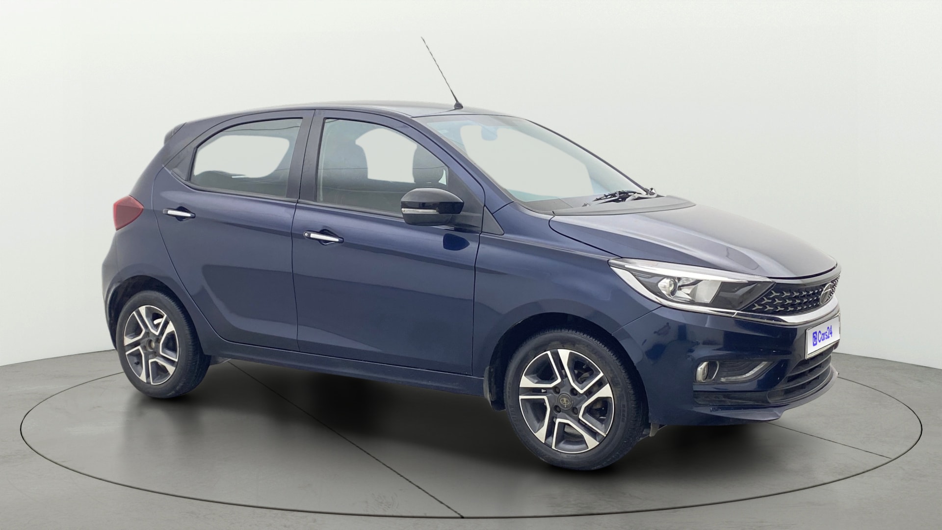 View 2022 Tata Tiago Revotorq XB Image 21 Used 2022 Tata Tiago Revotorq XB Image 21
