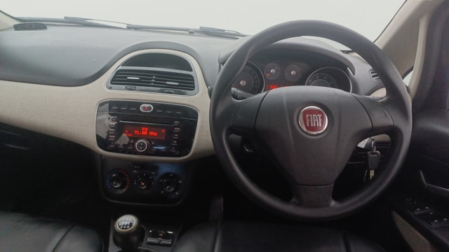 View Fiat Punto Evo Image 20 Used Fiat Punto Evo Image 20