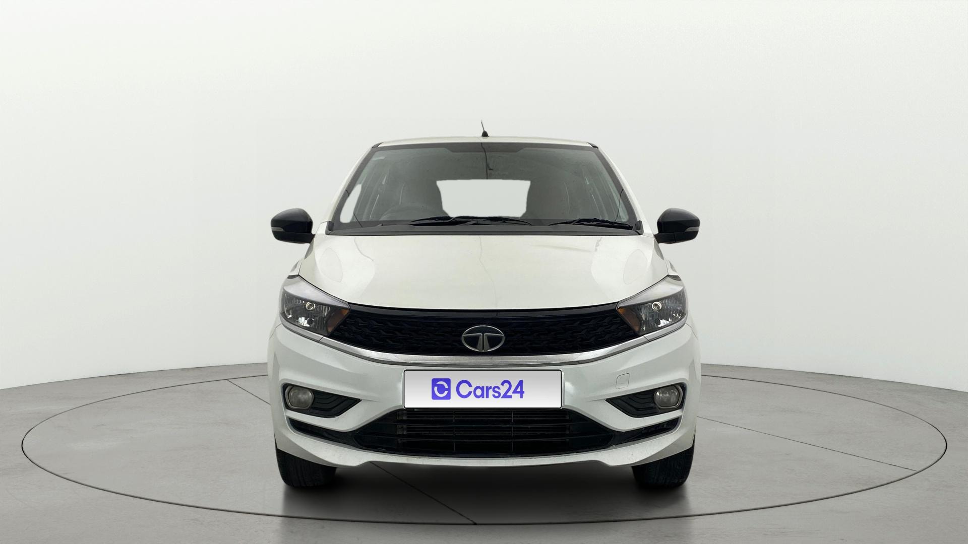 View 2021 Tata Tiago Revotorq XB Image 1 Used 2021 Tata Tiago Revotorq XB Image 1
