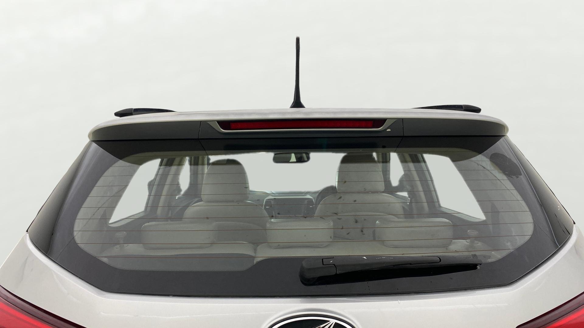 View 2021 Mahindra XUV300 W4 Petrol BS IV Image 4 Used 2021 Mahindra XUV300 W4 Petrol BS IV Image 4