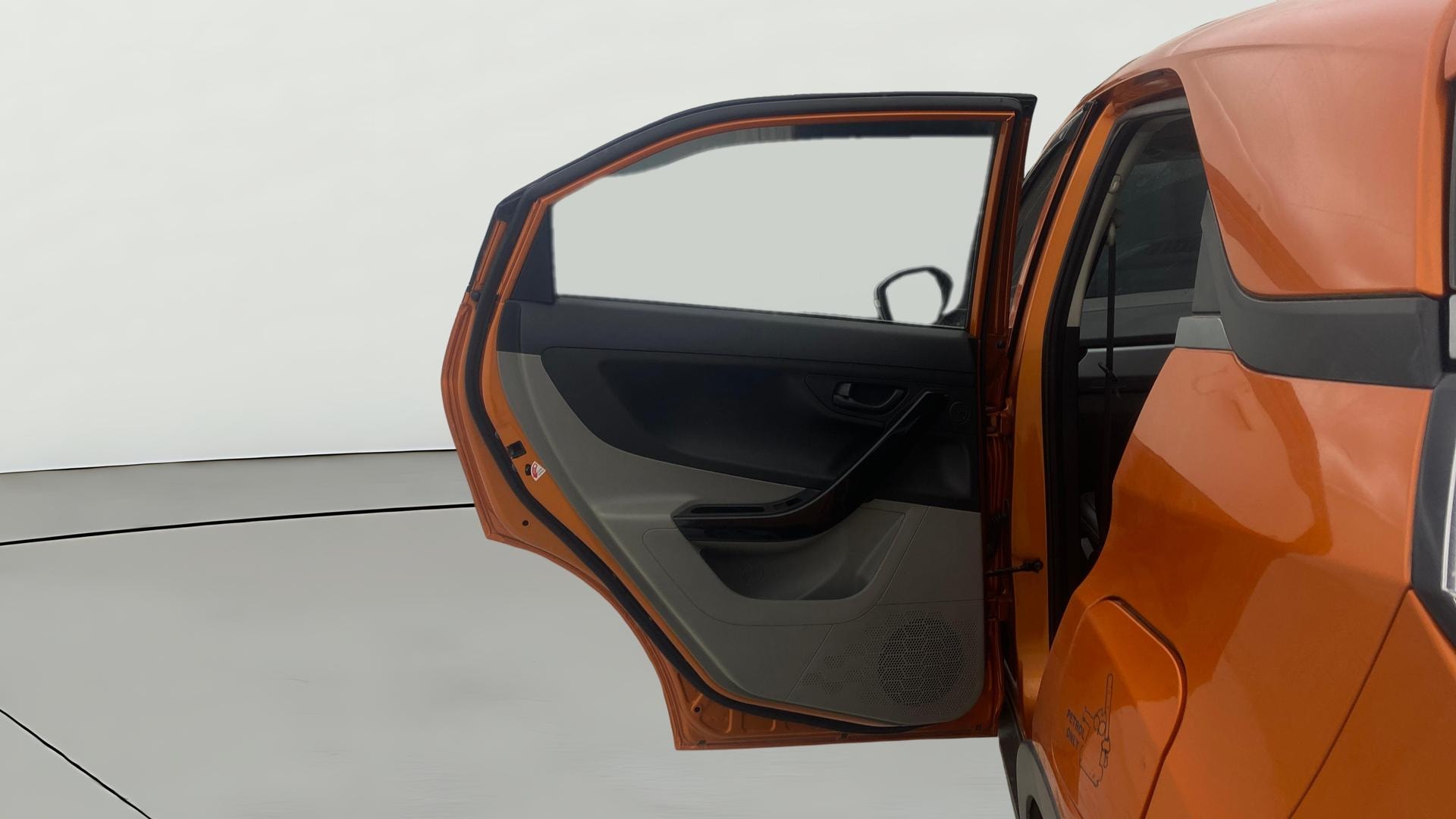 View 2019 Tata Nexon Revotron XM Image 22 Used 2019 Tata Nexon Revotron XM Image 22