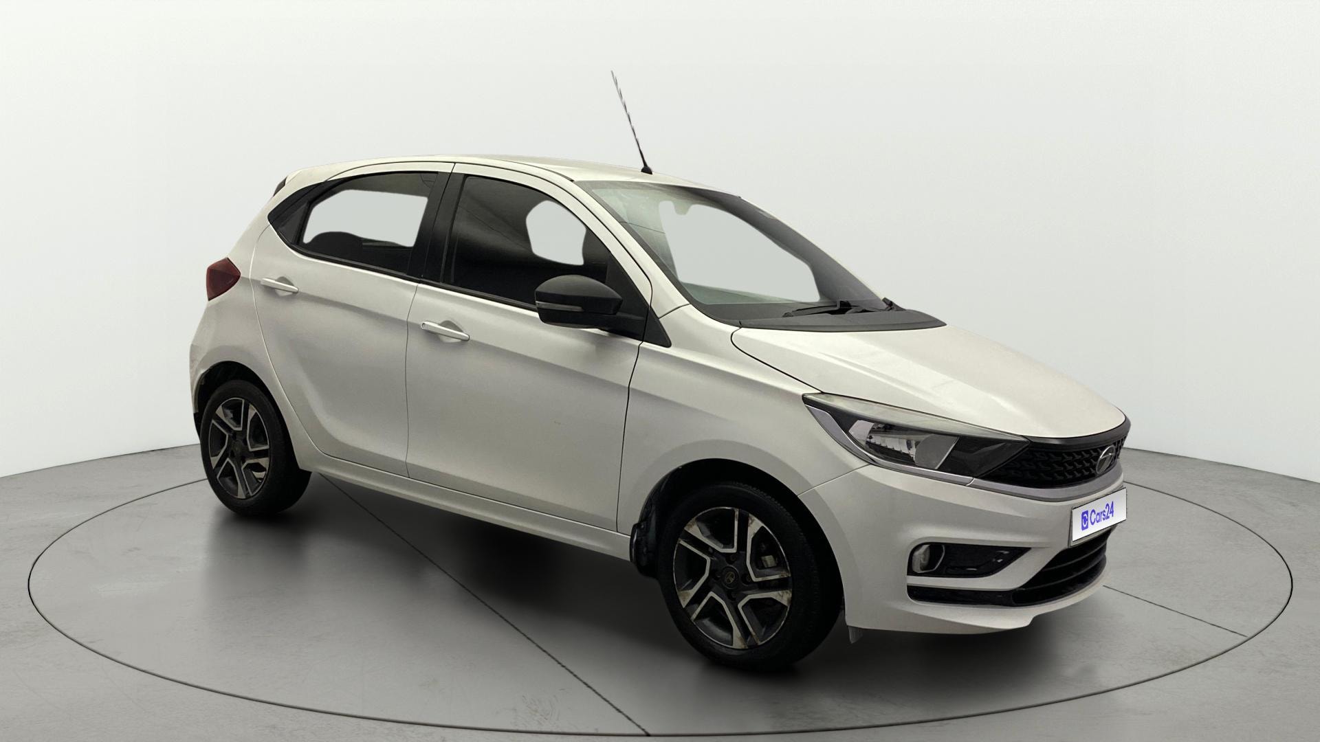 View 2021 Tata Tiago Revotorq XB Image 36 Used 2021 Tata Tiago Revotorq XB Image 36