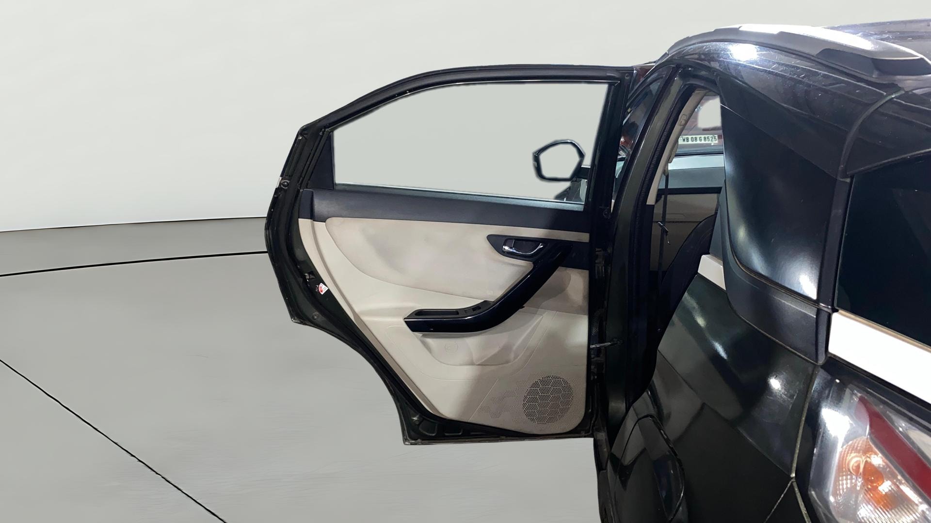View 2022 Tata Nexon Revotorq XZ Plus (O) Image 23 Used 2022 Tata Nexon Revotorq XZ Plus (O) Image 23