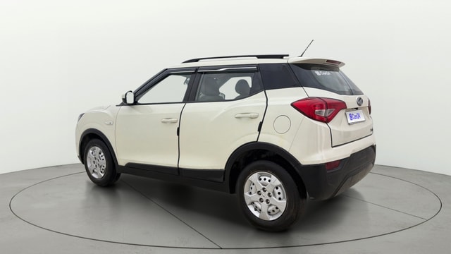 View Mahindra XUV300 Image 2 Used Mahindra XUV300 Image 2