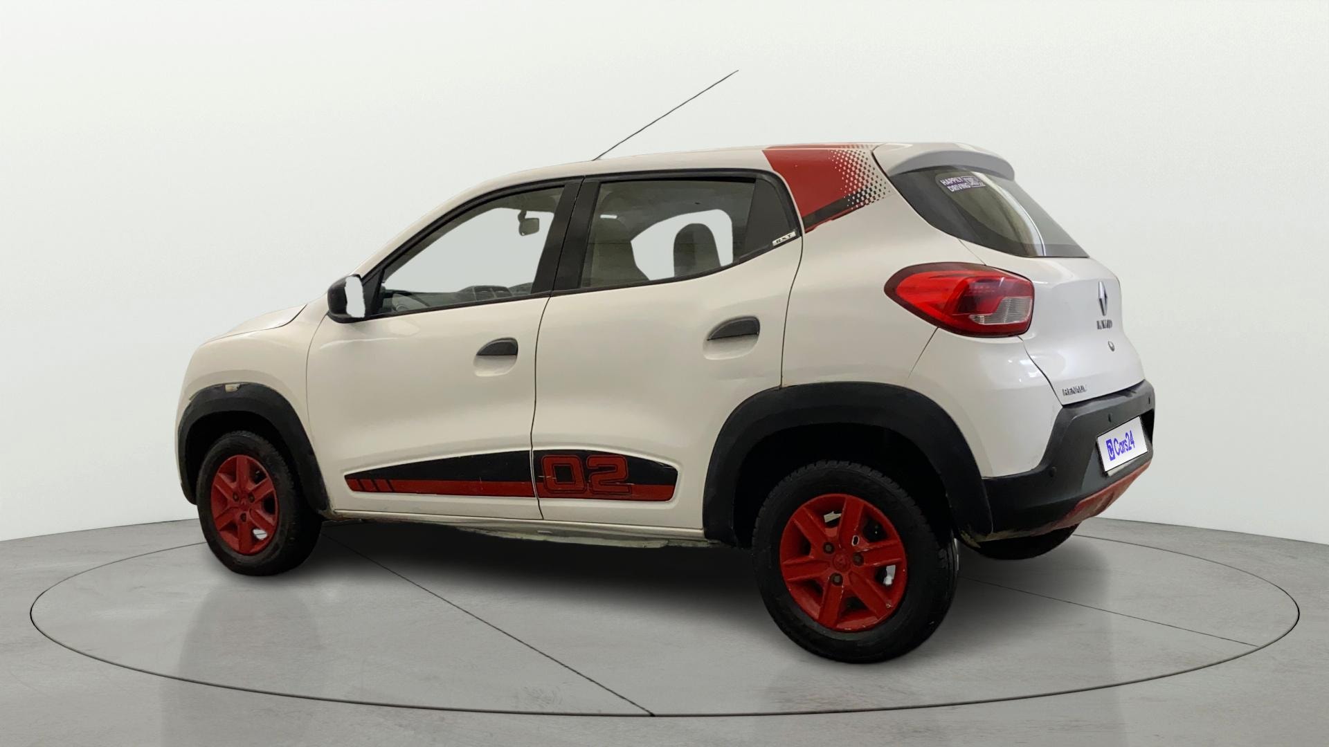 View 2018 Renault Kwid RXT 1.0 Image 2 Used 2018 Renault Kwid RXT 1.0 Image 2