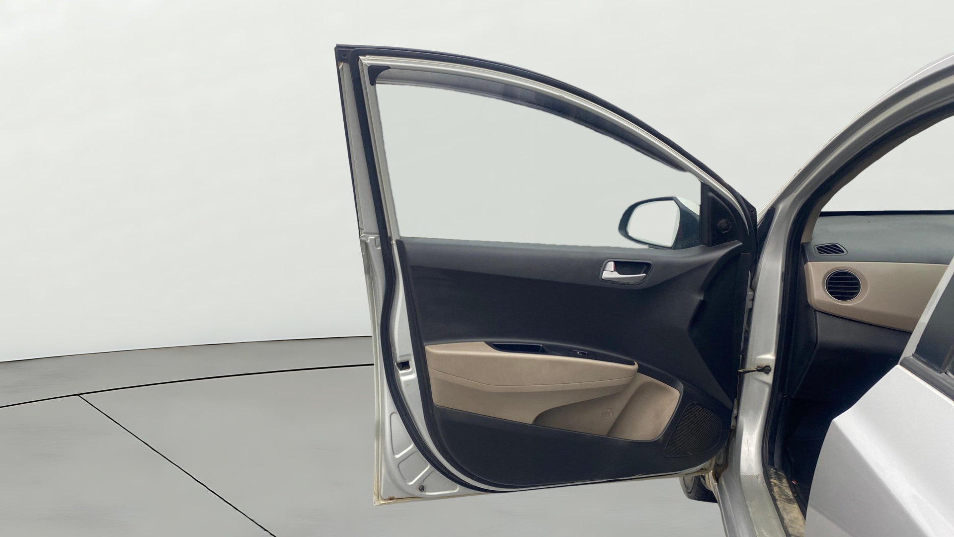 View 2014 Hyundai Xcent S Diesel (O) Image 36 Used 2014 Hyundai Xcent S Diesel (O) Image 36