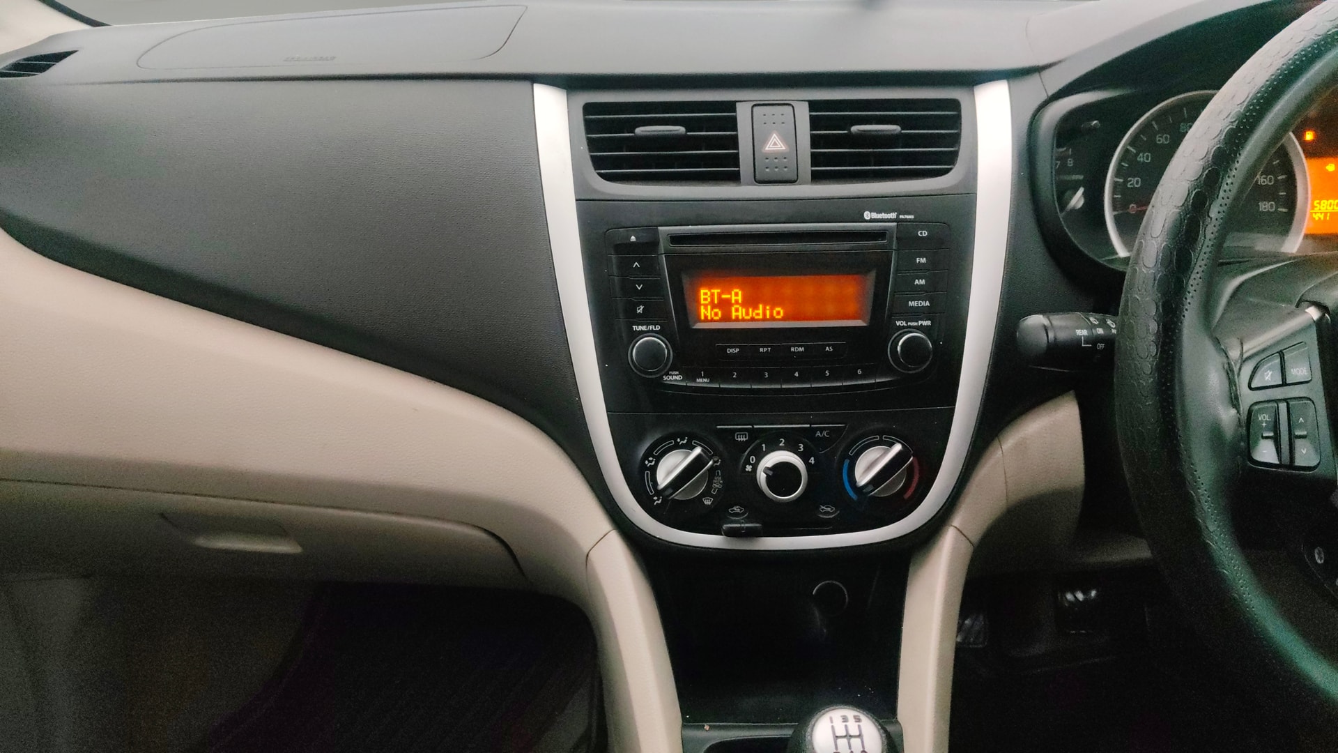 View 2020 Maruti Suzuki 1000 Base Variant Image 17 Used 2020 Maruti Suzuki 1000 Base Variant Image 17