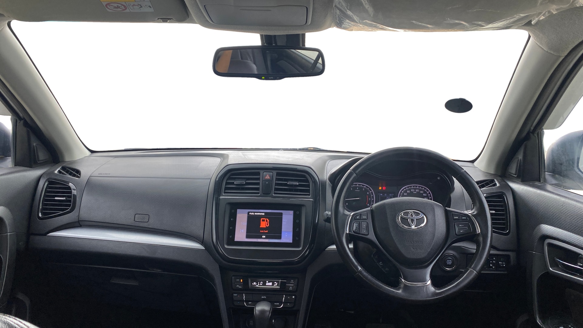 View 2021 Toyota Urban Cruiser Premium AT Image 16 Used 2021 Toyota Urban Cruiser Premium AT Image 16