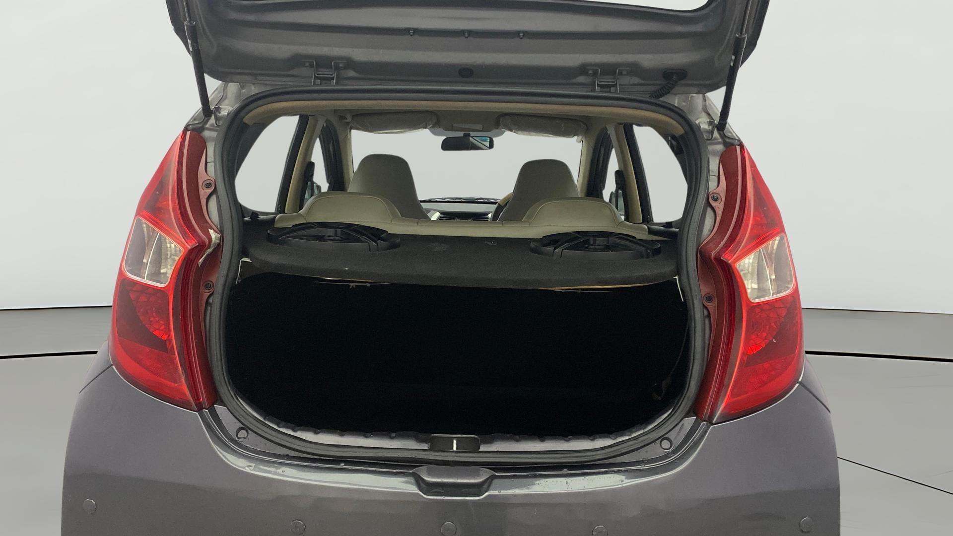 View 2016 Hyundai EON Era Plus Image 36 Used 2016 Hyundai EON Era Plus Image 36