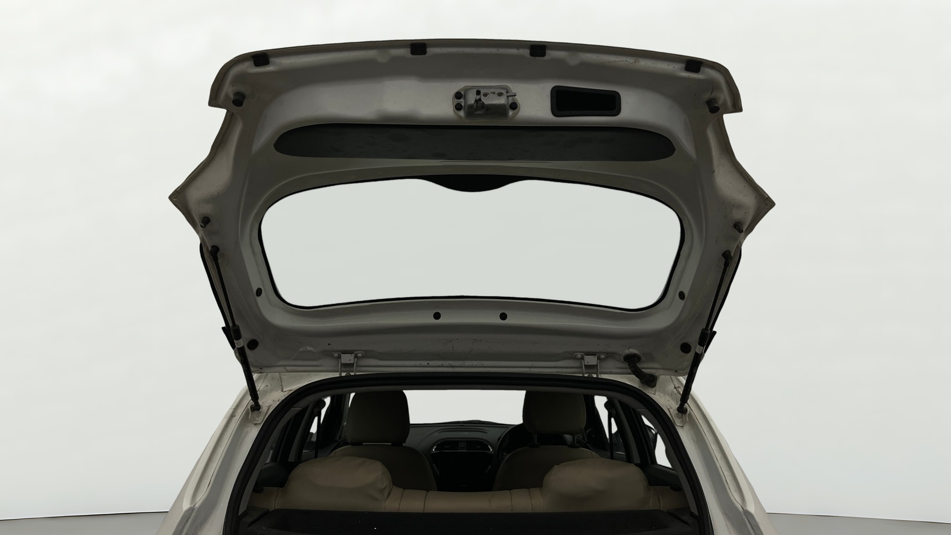 View 2021 Tata Tiago Revotorq XB Image 16 Used 2021 Tata Tiago Revotorq XB Image 16