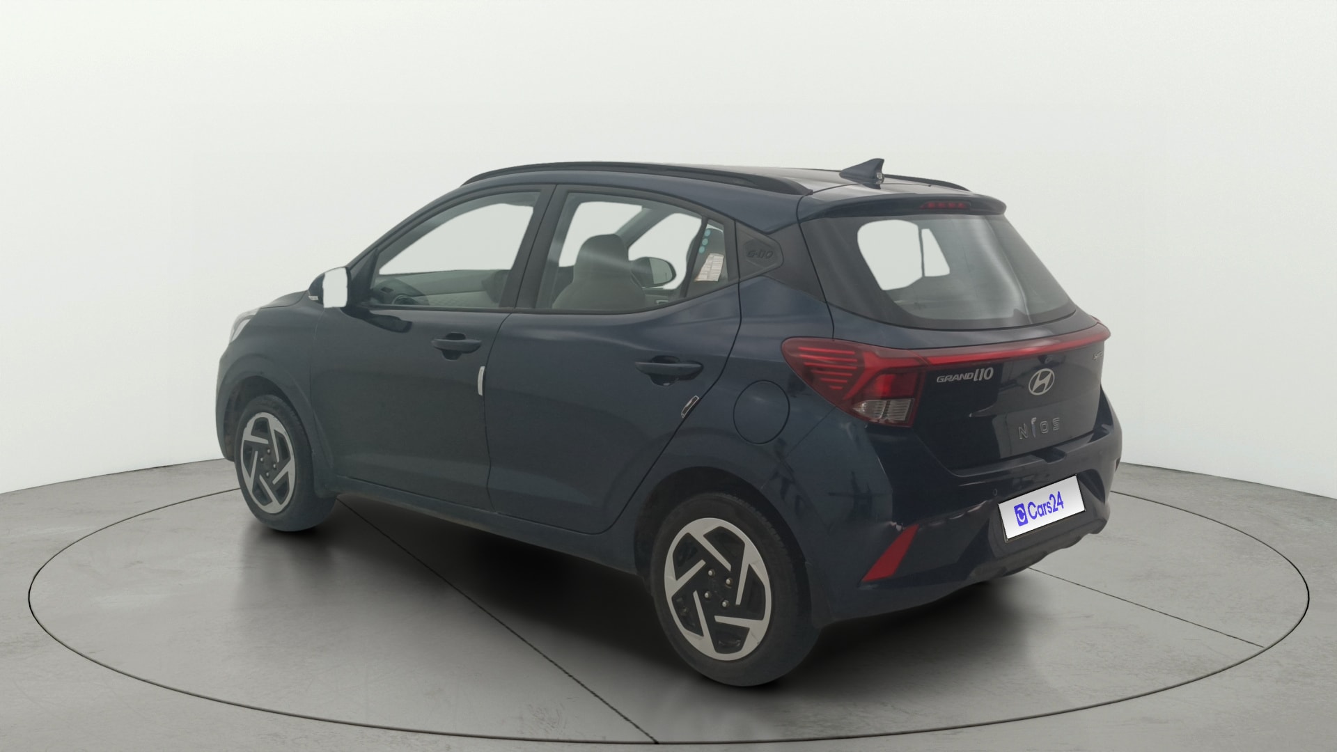 View 2024 Hyundai Grand i10 Nios Sportz Petrol AMT Image 2 Used 2024 Hyundai Grand i10 Nios Sportz Petrol AMT Image 2