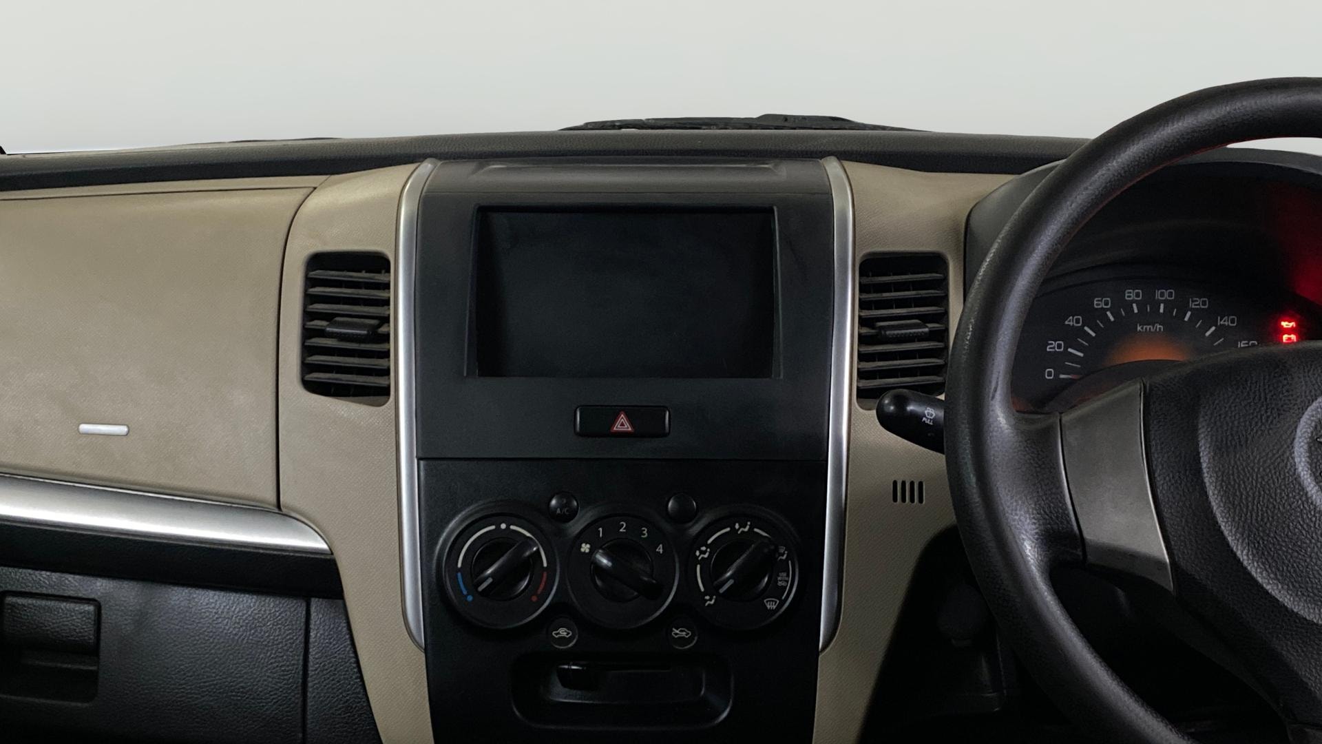 View 2017 Maruti Suzuki 1000 Base Variant Image 17 Used 2017 Maruti Suzuki 1000 Base Variant Image 17