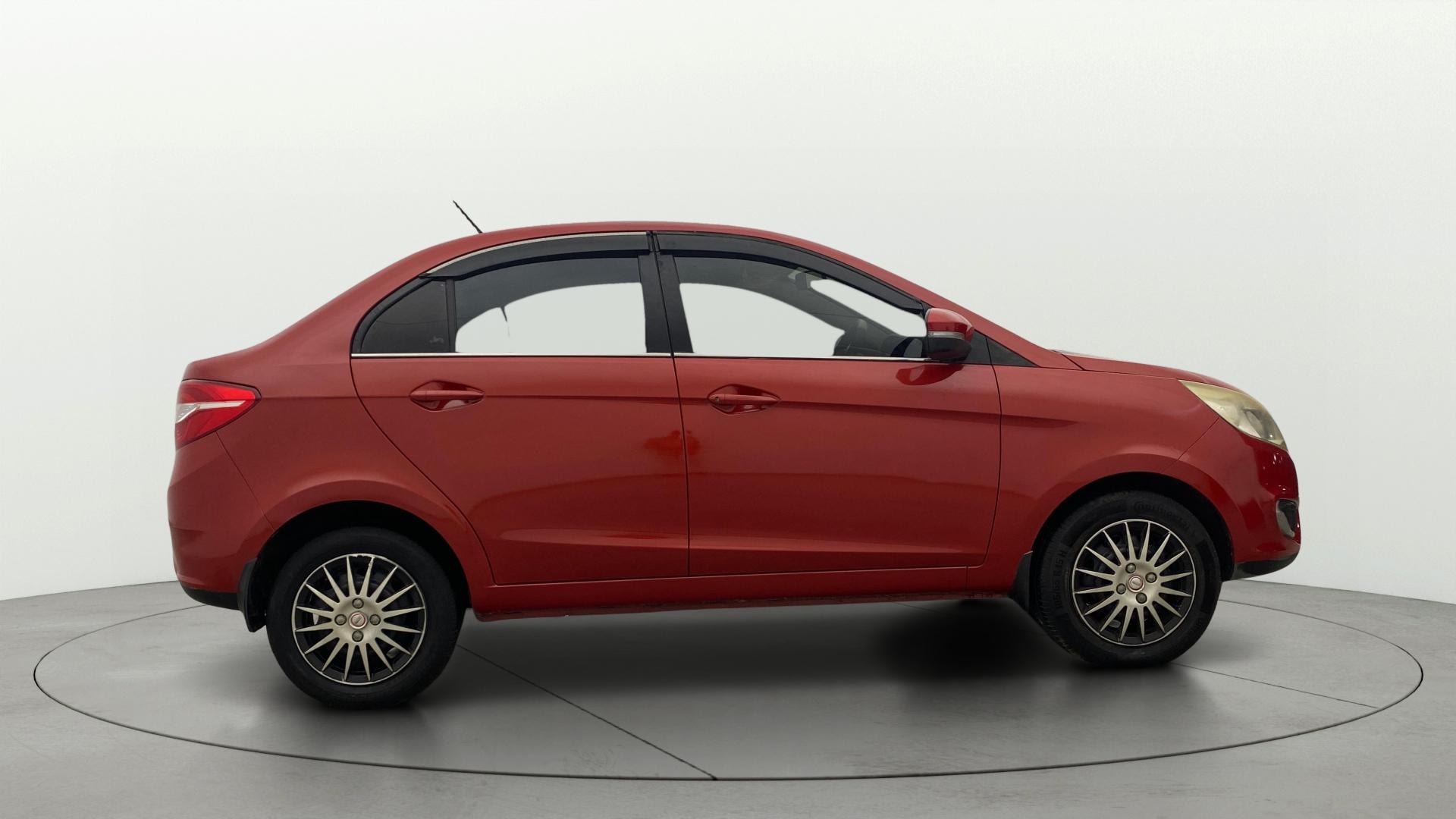 View 2016 Tata Zest XM Petrol Image 8 Used 2016 Tata Zest XM Petrol Image 8