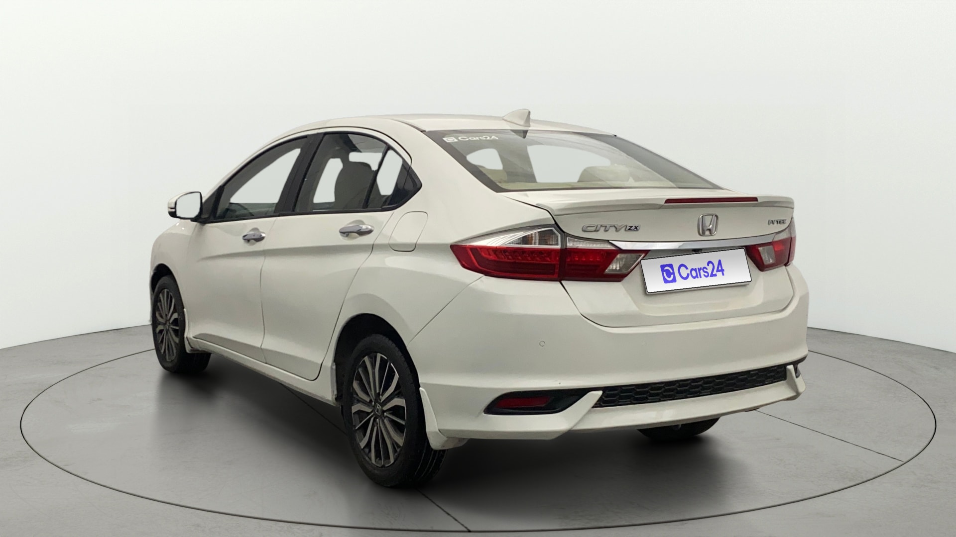 View 2019 Honda City ZX CVT Image 2 Used 2019 Honda City ZX CVT Image 2
