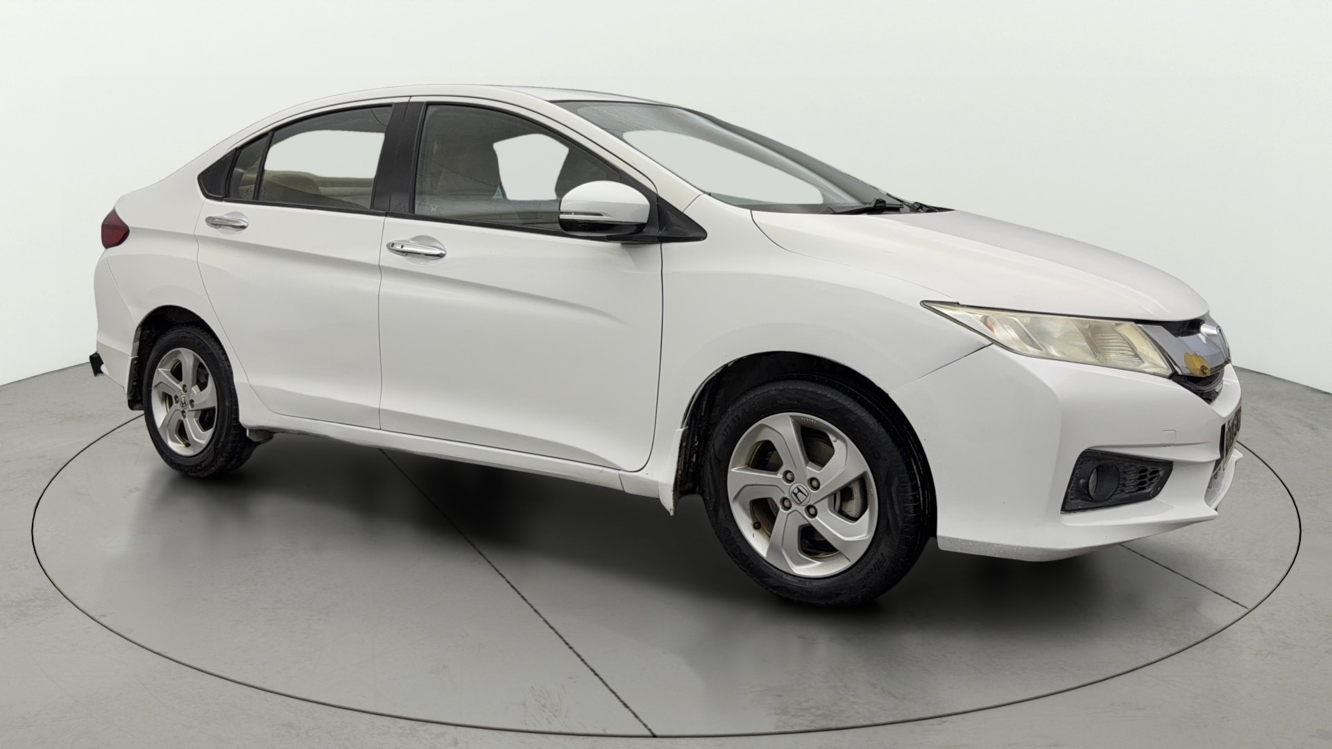 View 2015 Honda City ZX MT Diesel Anniversary Edition Image 39 Used 2015 Honda City ZX MT Diesel Anniversary Edition Image 39