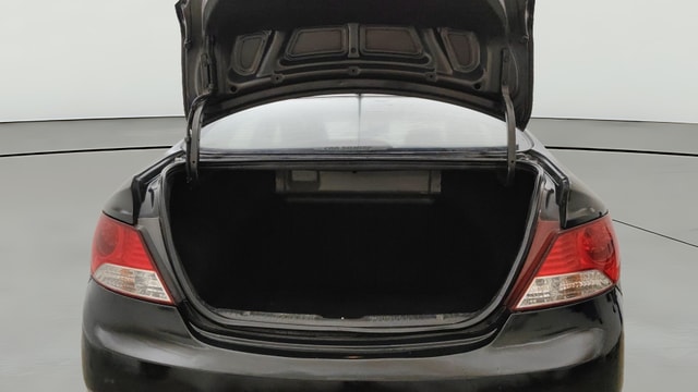 View Hyundai Fluidic Verna Image 37 Used Hyundai Fluidic Verna Image 37