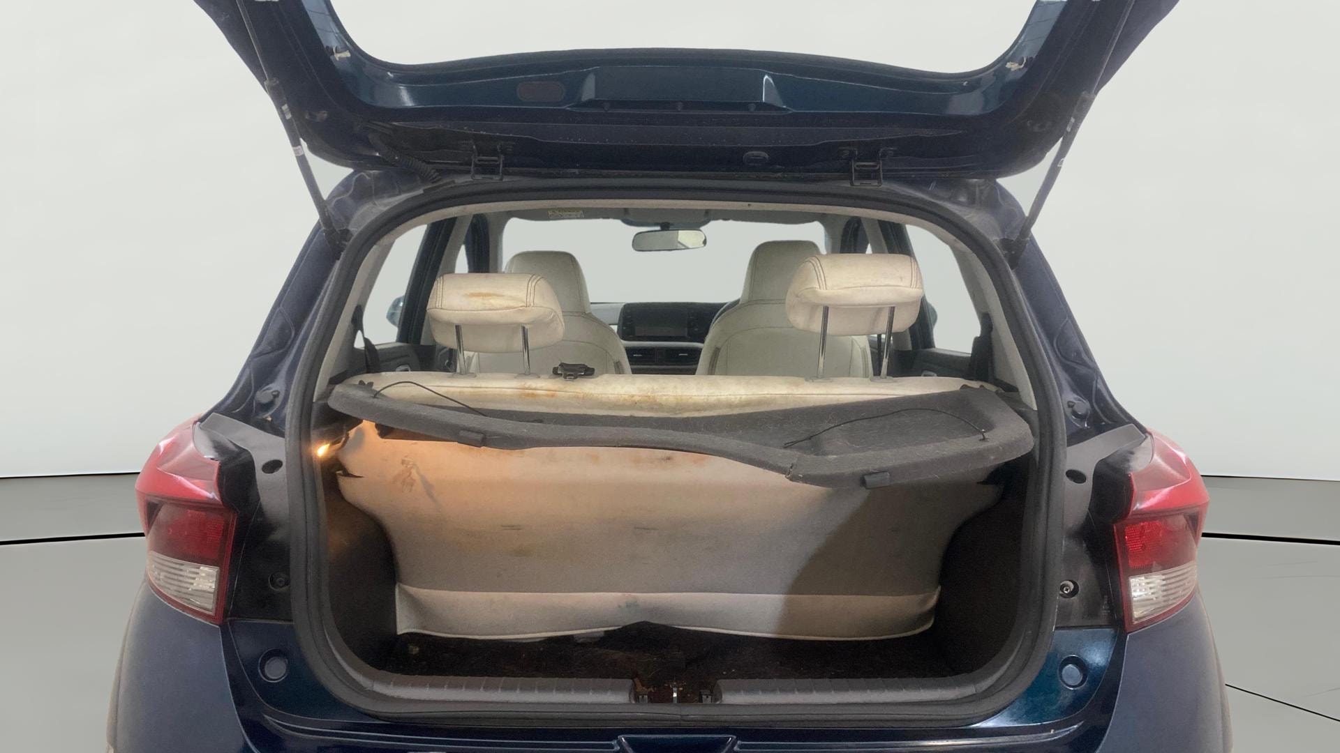View 2023 Hyundai Grand i10 Nios Sportz Petrol Image 39 Used 2023 Hyundai Grand i10 Nios Sportz Petrol Image 39