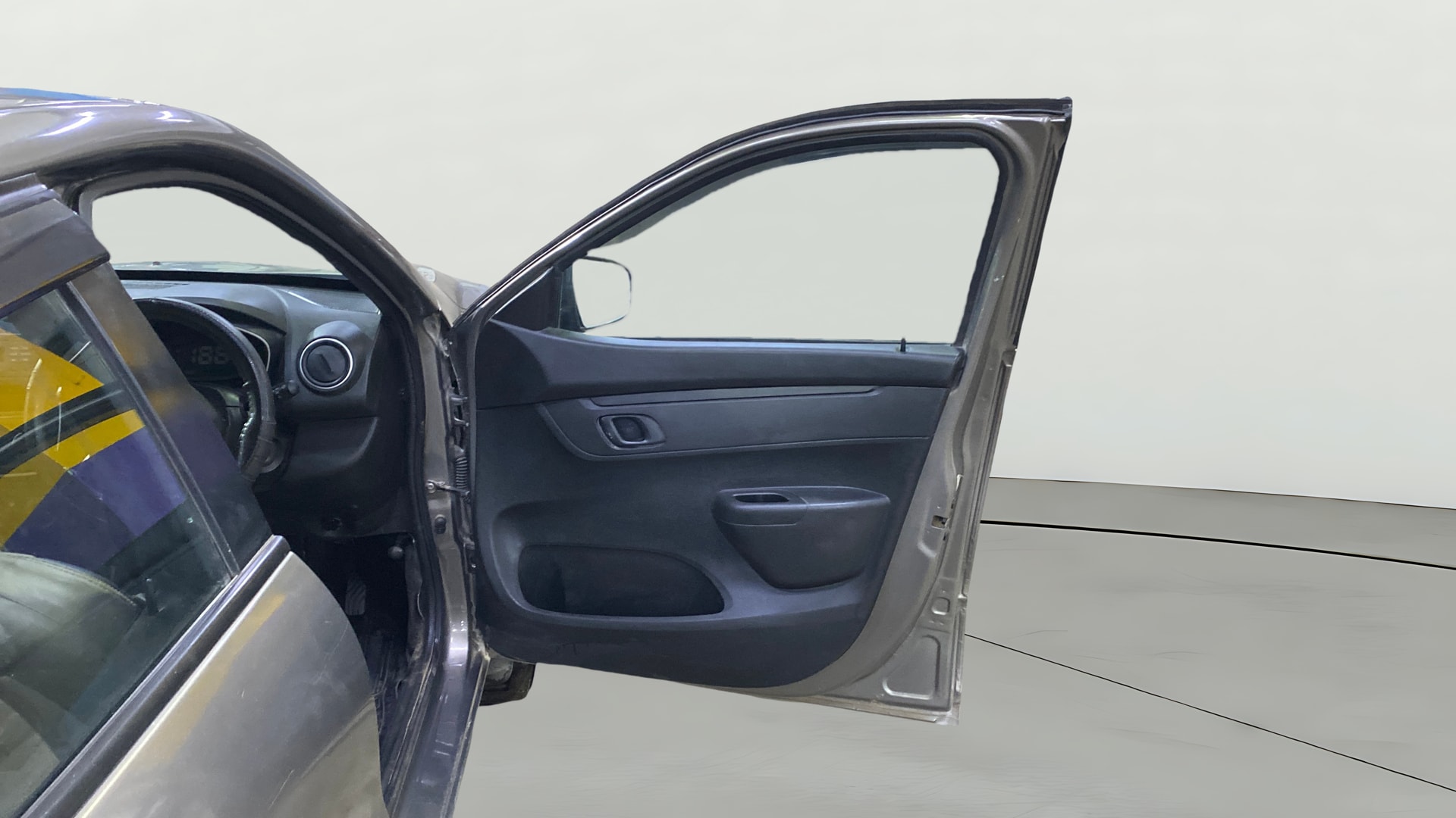 View 2019 Renault Kwid RXL Image 43 Used 2019 Renault Kwid RXL Image 43