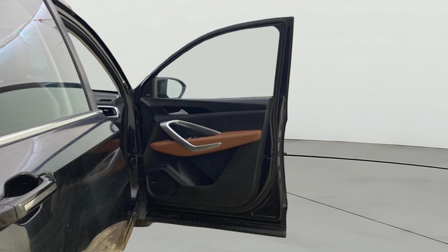View MG Hector Plus Image 49 Used MG Hector Plus Image 49