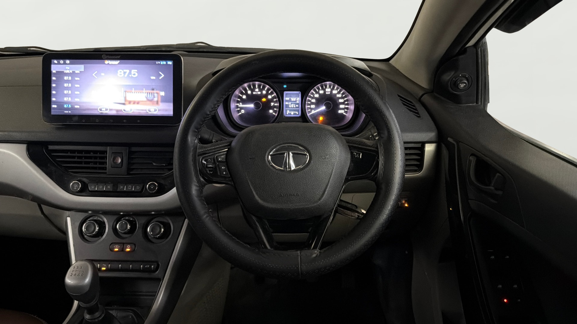 View 2018 Tata Nexon Revotron XM Image 20 Used 2018 Tata Nexon Revotron XM Image 20
