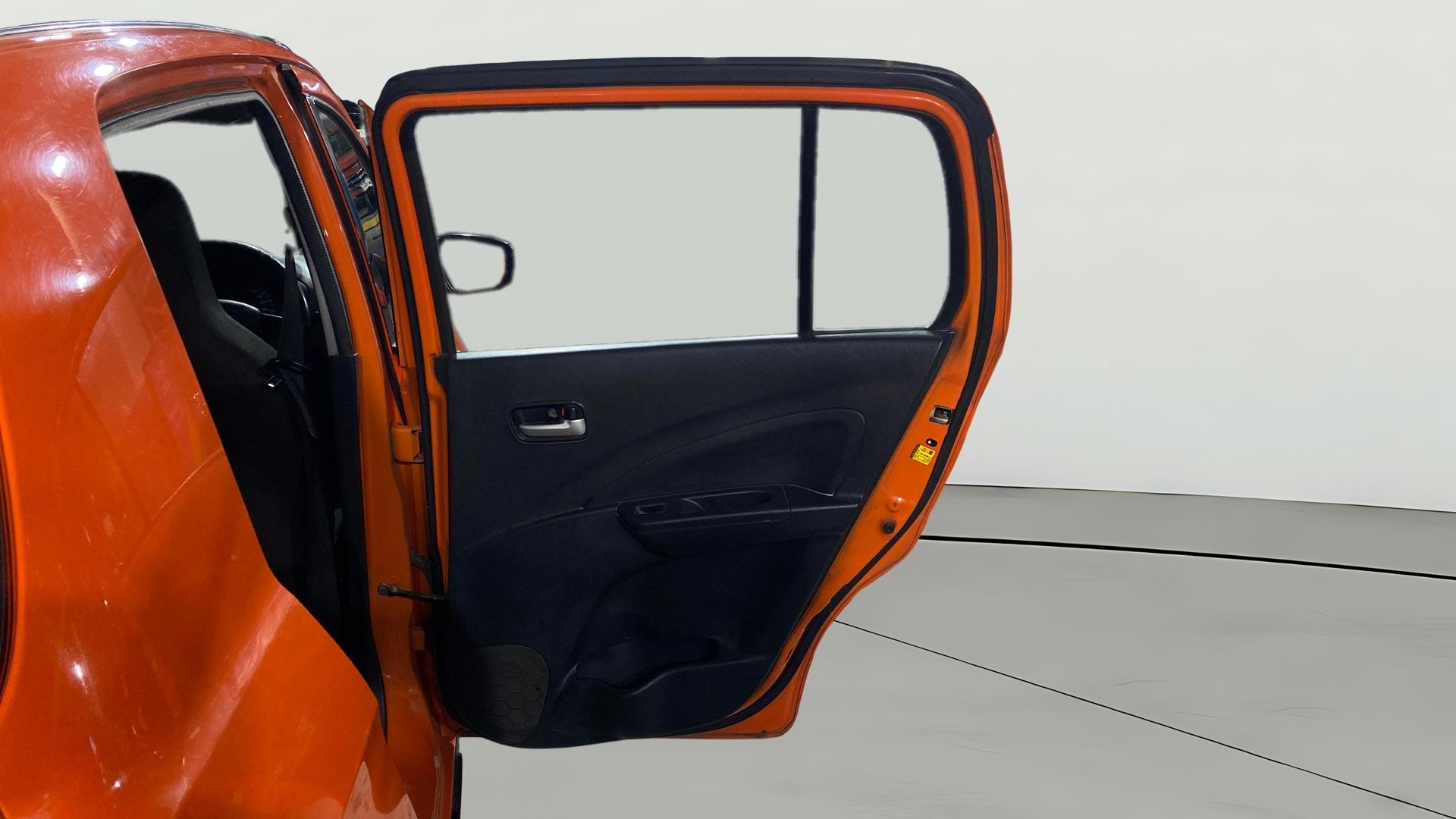 View 2019 Maruti Suzuki 1000 Base Variant Image 7 Used 2019 Maruti Suzuki 1000 Base Variant Image 7