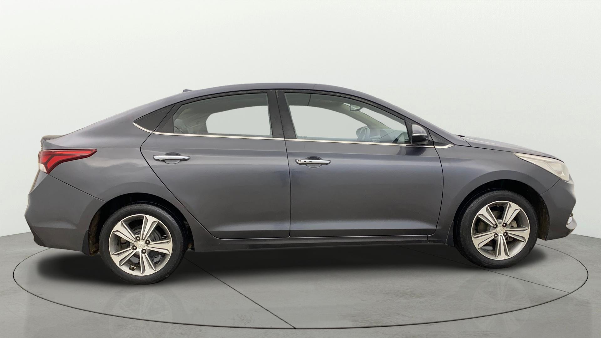 View 2018 Hyundai Verna 1.6 VTVT SX (O) Image 27 Used 2018 Hyundai Verna 1.6 VTVT SX (O) Image 27