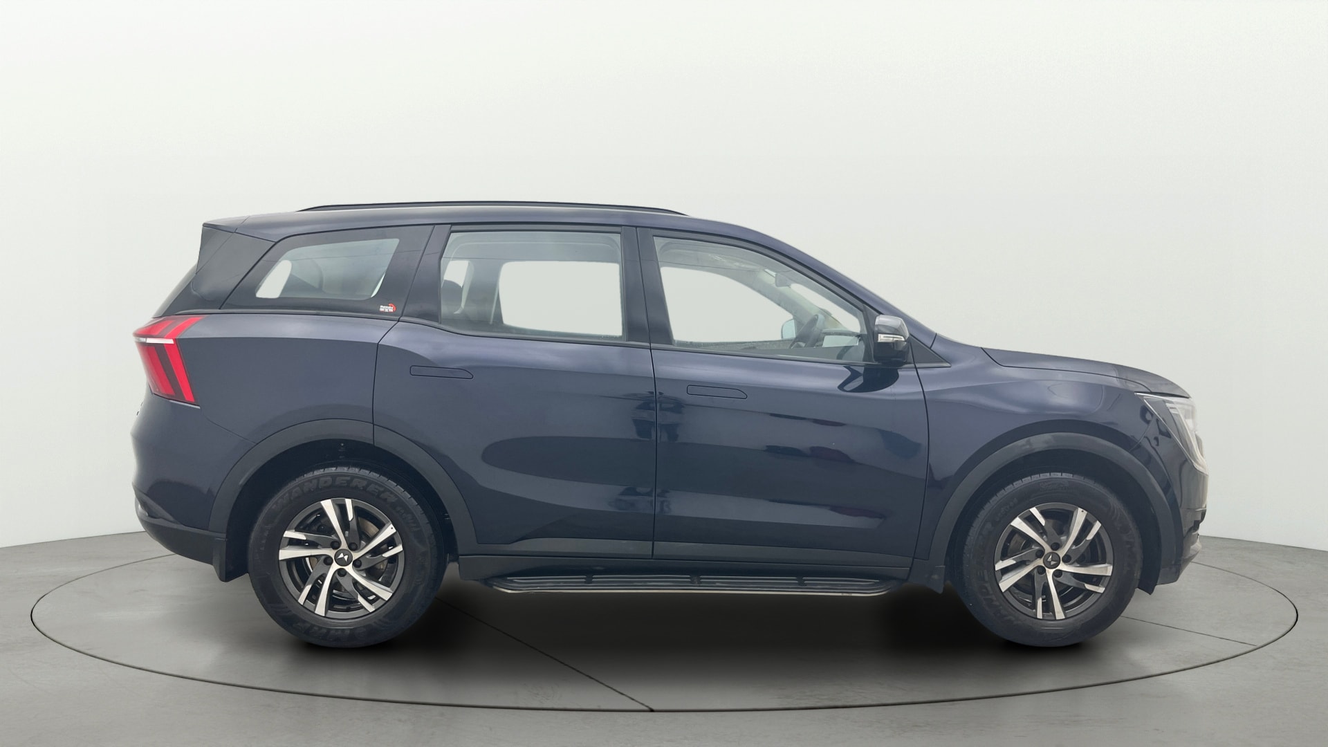 Used 2022 Mahindra XUV700 Used 2022 Mahindra XUV700