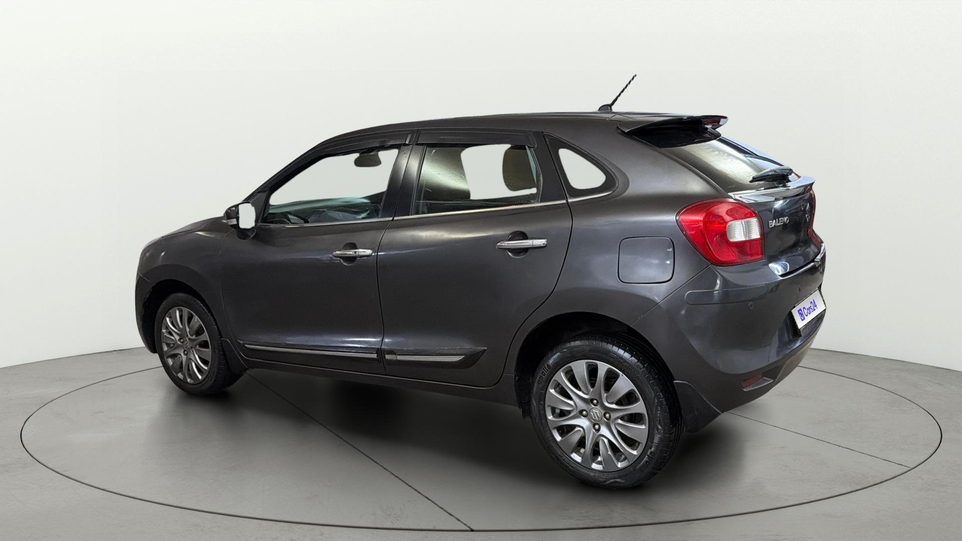 View 2018 Maruti Suzuki 1000 Base Variant Image 2 Used 2018 Maruti Suzuki 1000 Base Variant Image 2