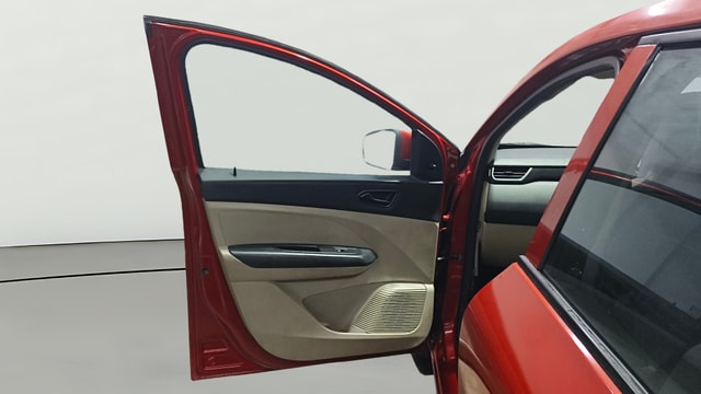 View Renault Triber Image 32 Used Renault Triber Image 32