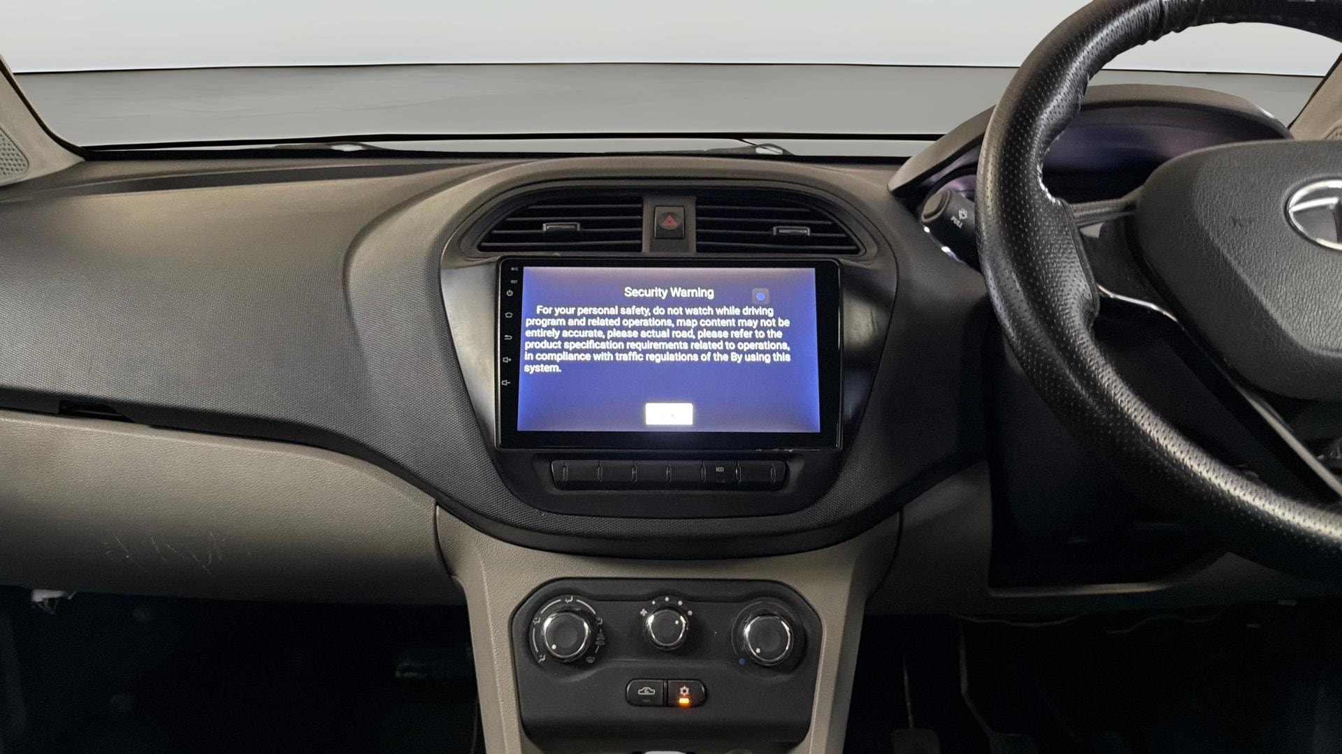 View 2018 Tata Tiago Revotorq XB Image 17 Used 2018 Tata Tiago Revotorq XB Image 17