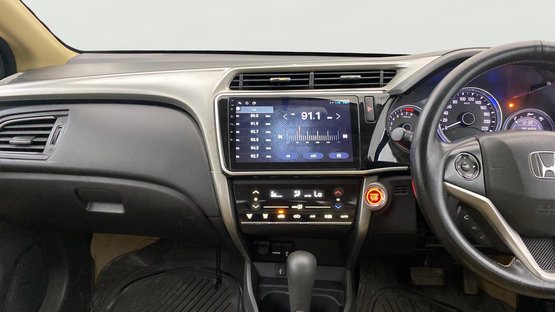 View 2017 Honda City ZX MT Diesel Anniversary Edition Image 18 Used 2017 Honda City ZX MT Diesel Anniversary Edition Image 18