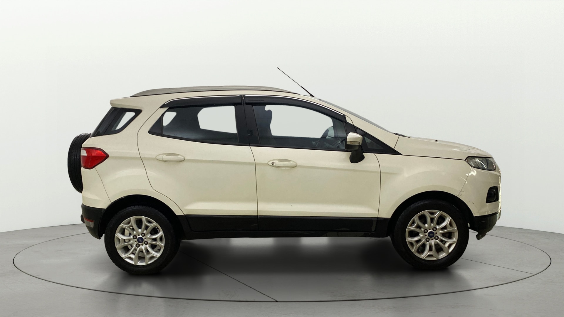 View 2015 Ford EcoSport 1.5 TDCi Diesel Ambiente BS IV Image 8 Used 2015 Ford EcoSport 1.5 TDCi Diesel Ambiente BS IV Image 8