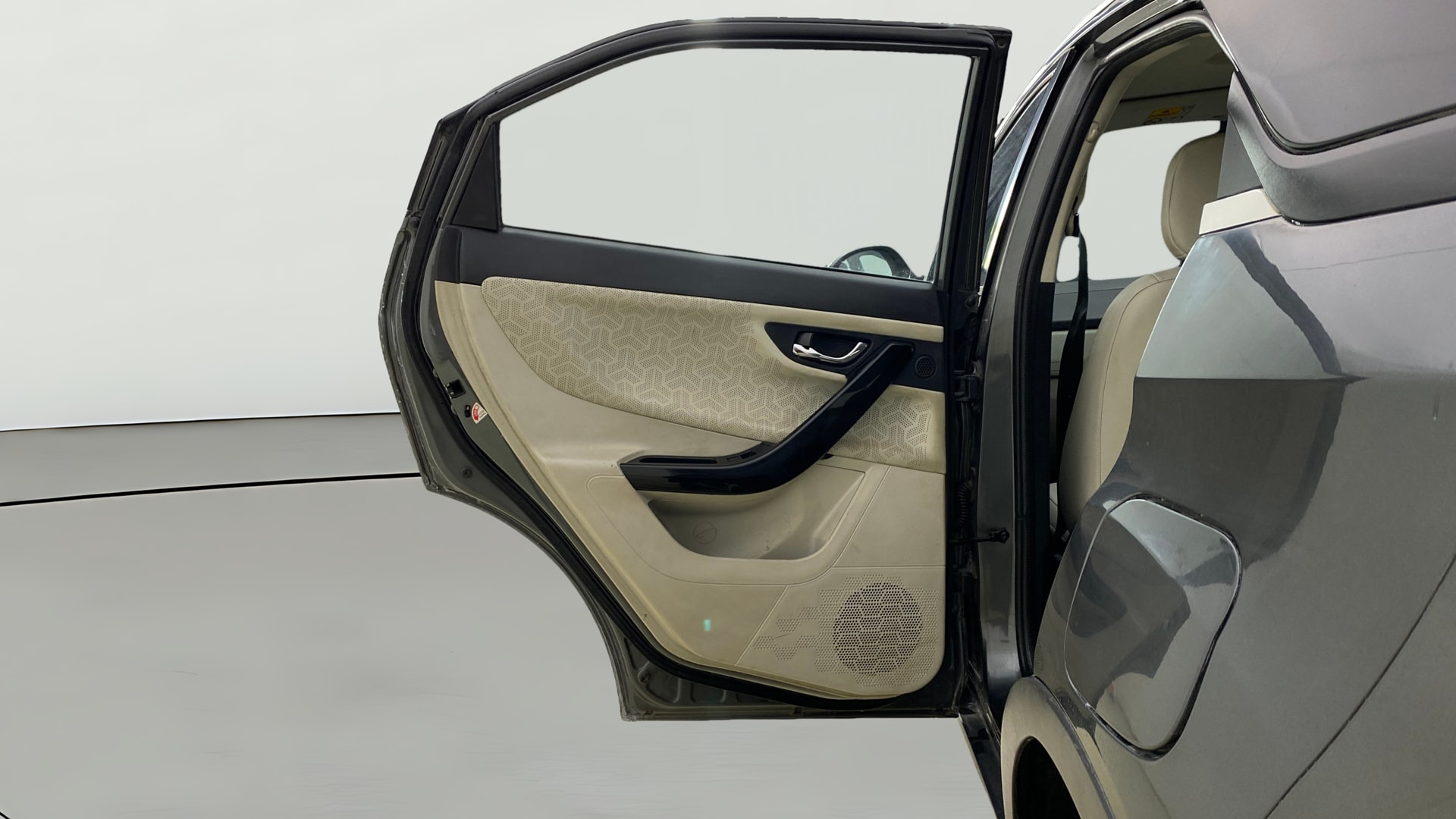 View 2022 Tata Nexon Revotorq XZA Plus AMT Image 15 Used 2022 Tata Nexon Revotorq XZA Plus AMT Image 15