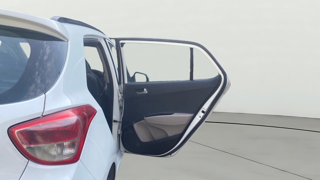 View Hyundai Grand i10 Image 5 Used Hyundai Grand i10 Image 5