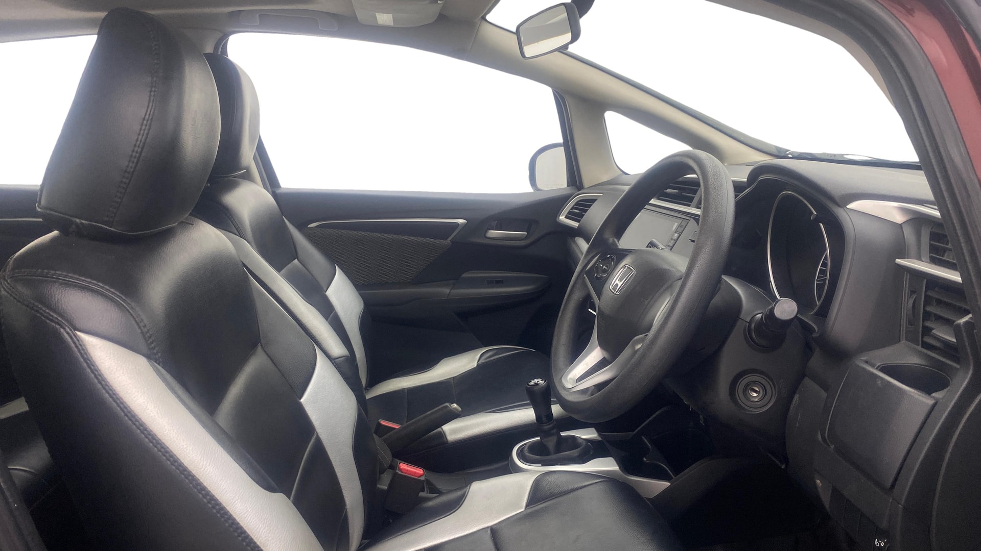 View 2017 Honda WR-V S MT Diesel Edge Edition Image 27 Used 2017 Honda WR-V S MT Diesel Edge Edition Image 27