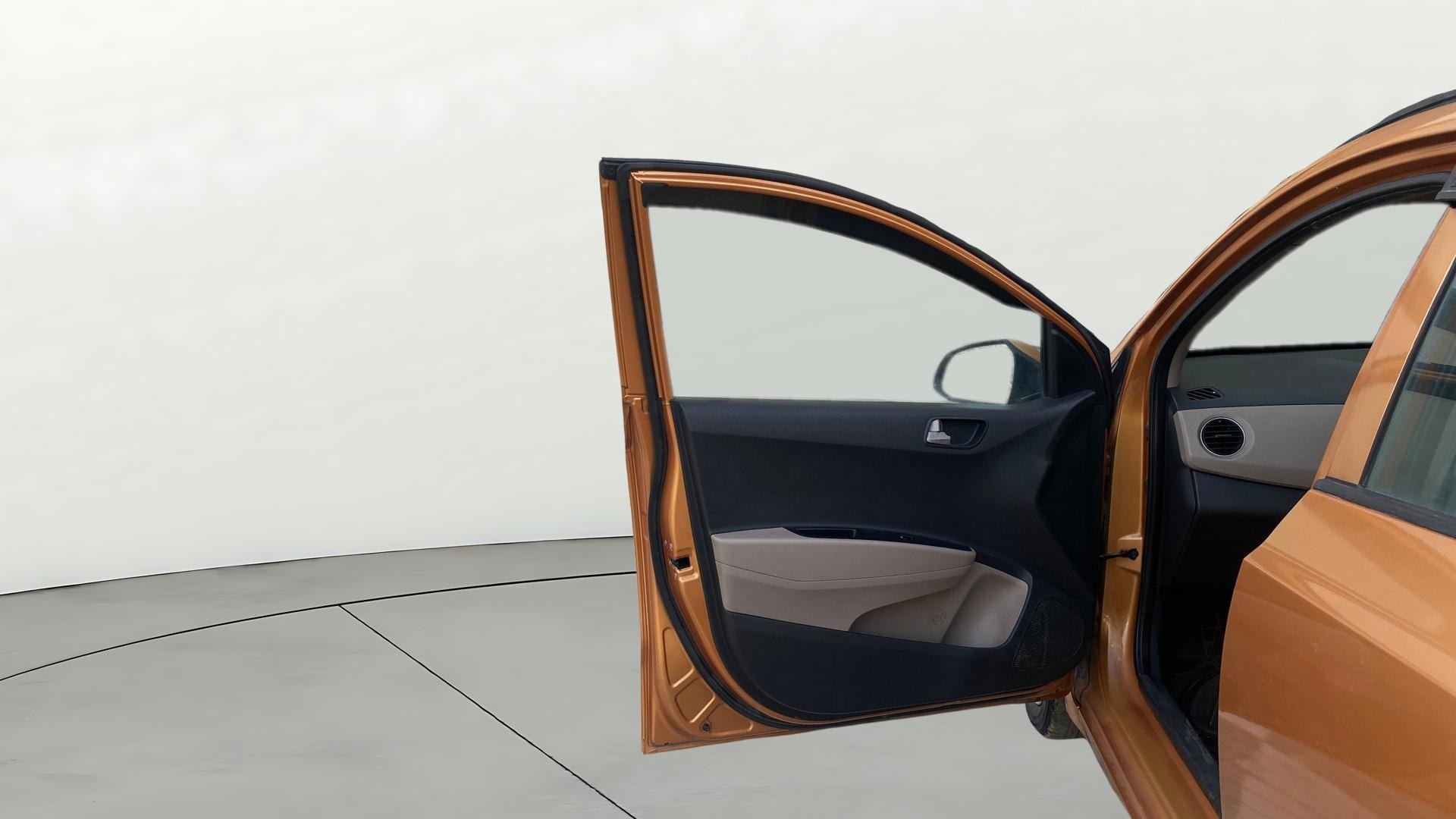 View 2014 Hyundai Grand i10 Asta AT 1.2 Kappa VTVT Image 30 Used 2014 Hyundai Grand i10 Asta AT 1.2 Kappa VTVT Image 30