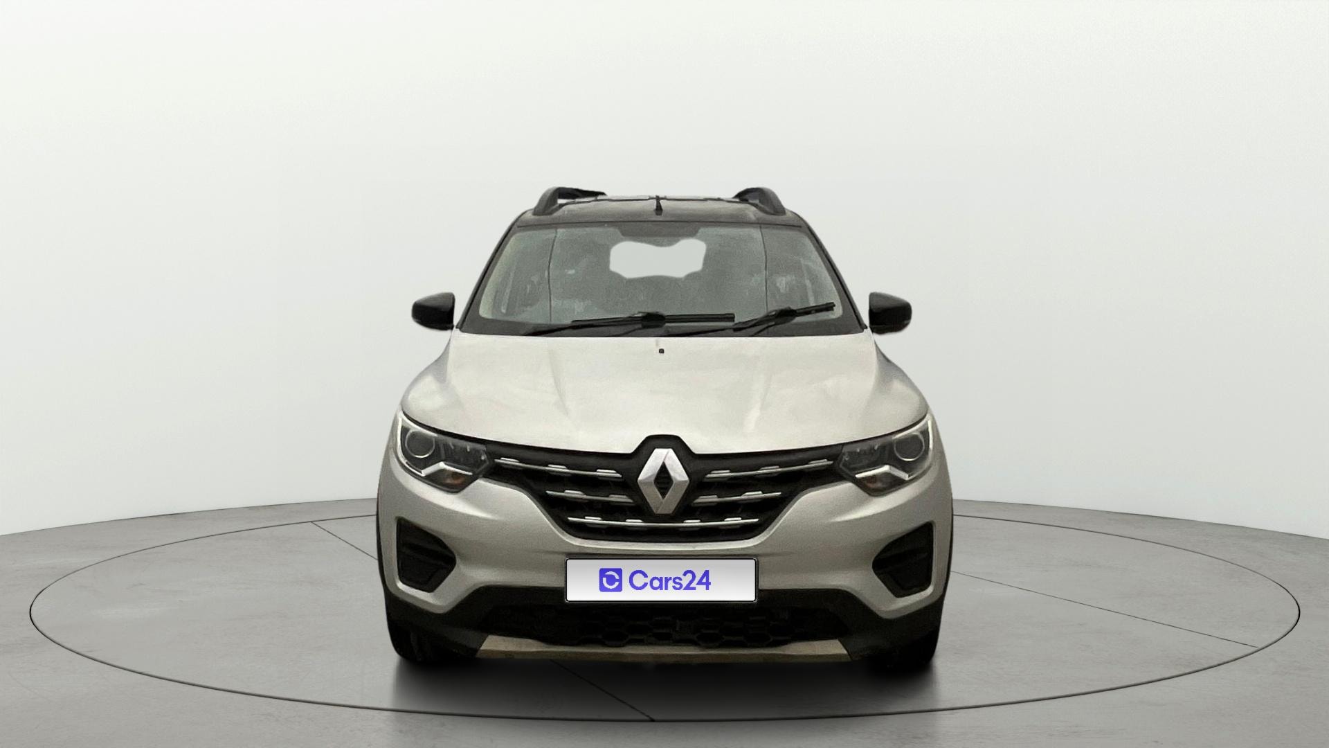 View 2022 Renault Triber RXT Image 1 Used 2022 Renault Triber RXT Image 1