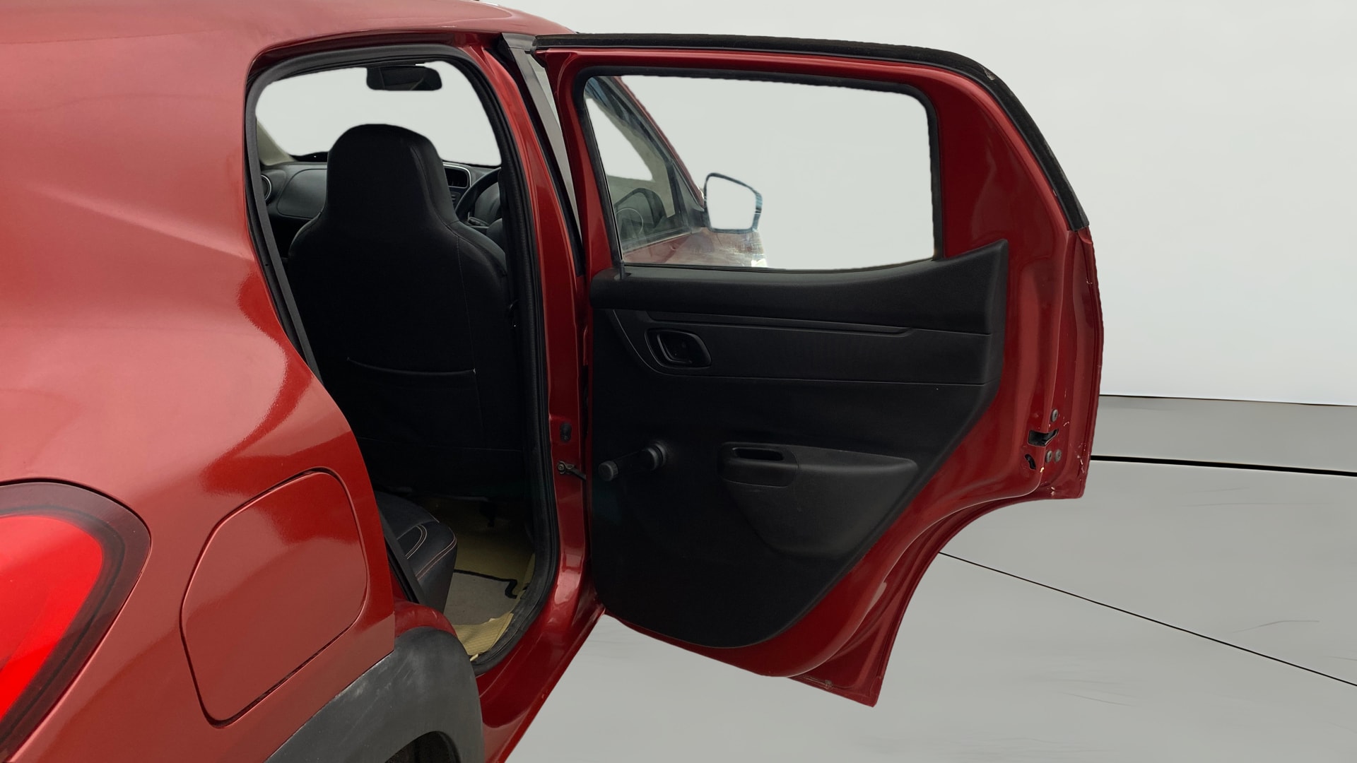View 2018 Renault Kwid RXL Image 7 Used 2018 Renault Kwid RXL Image 7