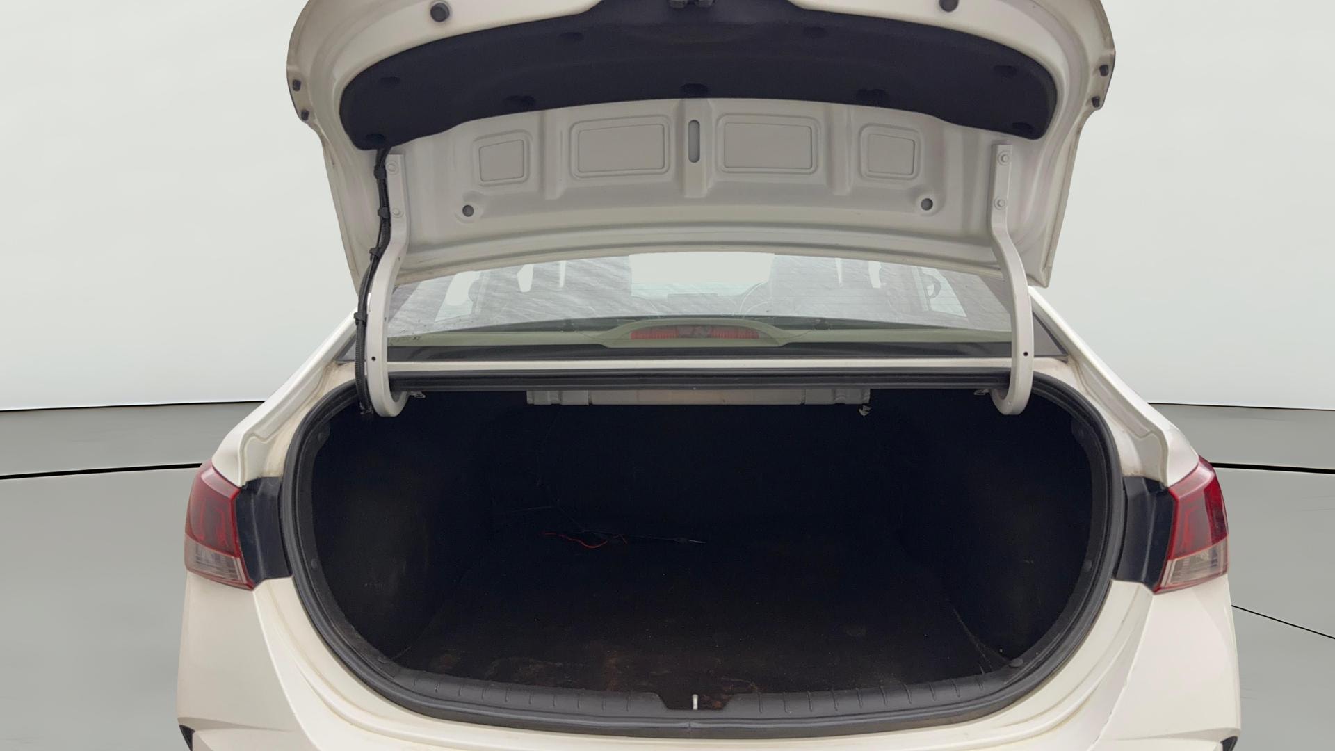 Used 2021 Hyundai Verna Used 2021 Hyundai Verna